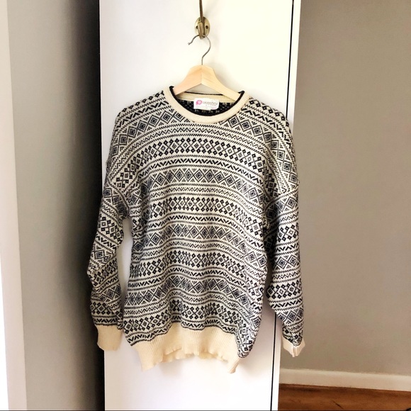 Vintage Sweaters - VINTAGE Scotland 100% pure wool sweater 337A